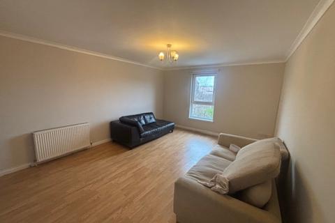 2 bedroom flat to rent, Maukinfauld Road, Tollcross