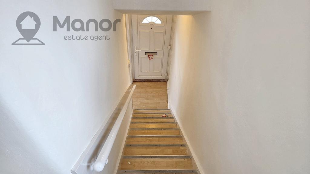 Whats App Image 2025-02-27 at 16.17.05