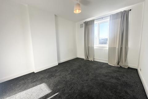 3 bedroom semi-detached house for sale, Brian Crescent, Crossgates
