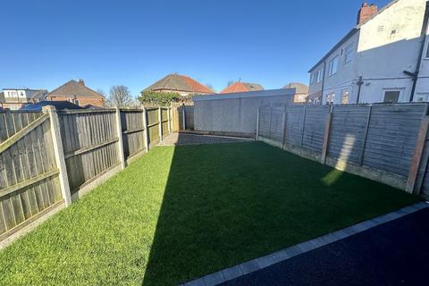 10 Brian Crescent, Leeds, LS15 7PN