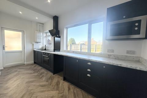 10 Brian Crescent, Leeds, LS15 7PN