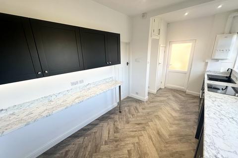 10 Brian Crescent, Leeds, LS15 7PN