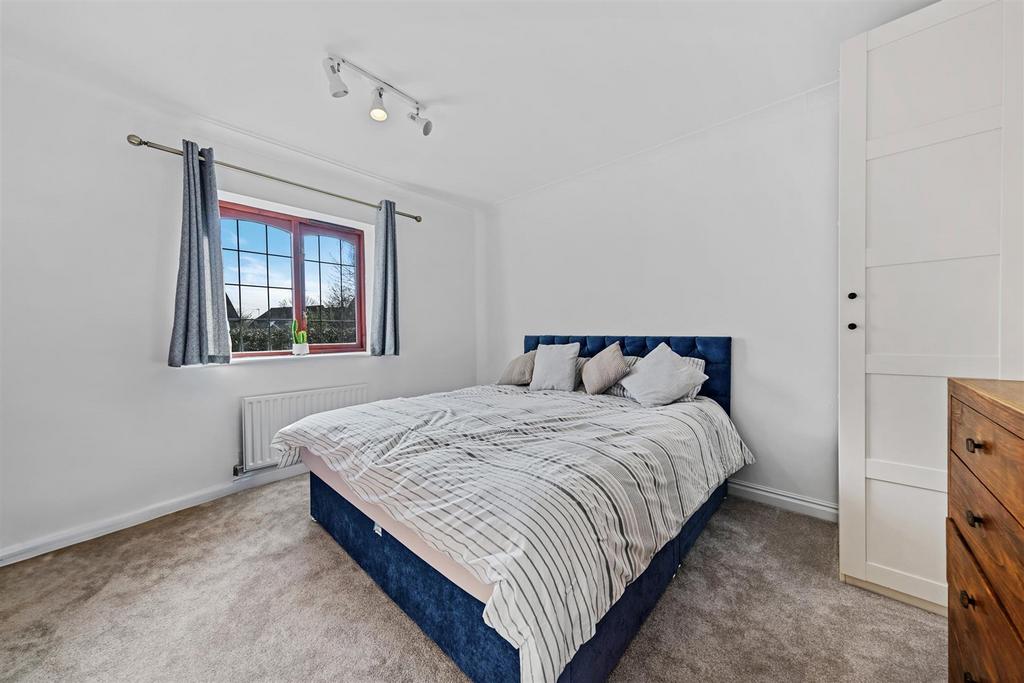 7 Snaith Cres Web40.jpg