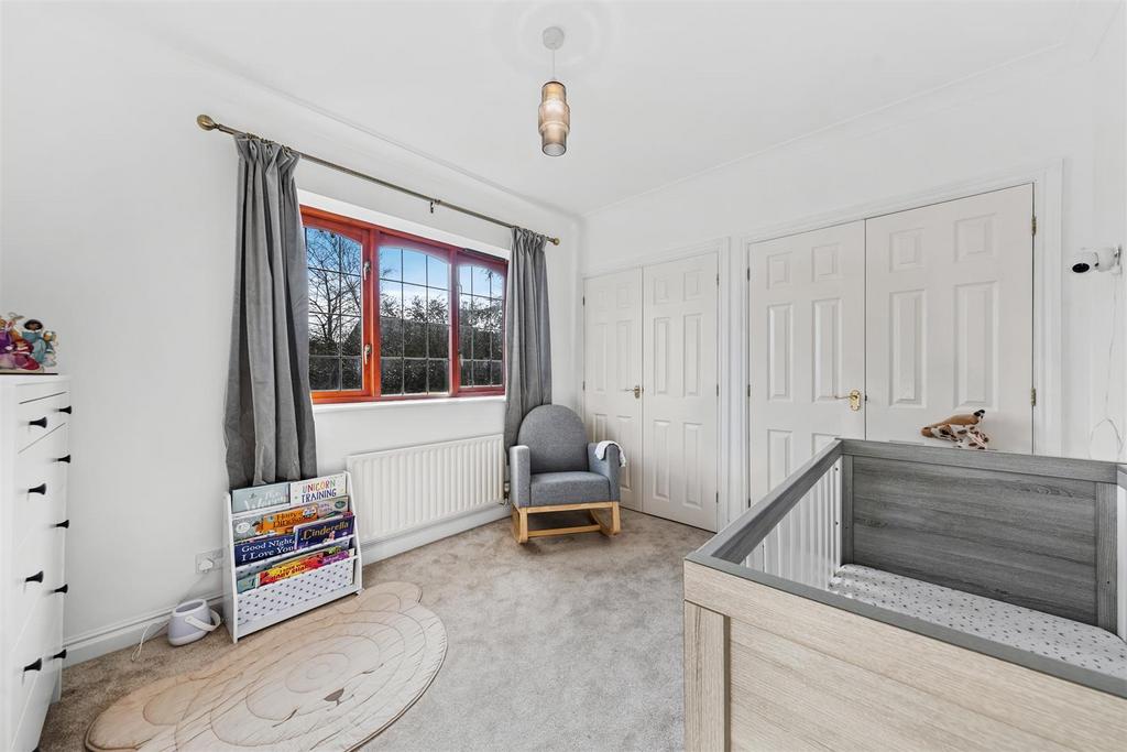 7 Snaith Cres Web37.jpg