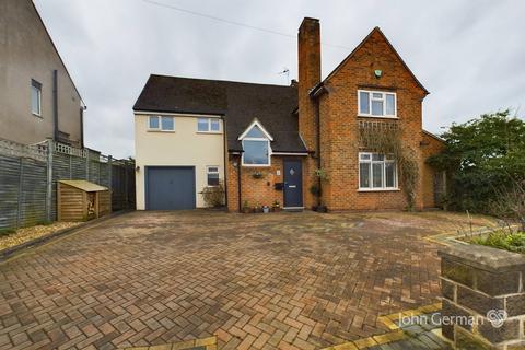 4 bedroom detached house for sale, Walford Road, Rolleston-on-Dove