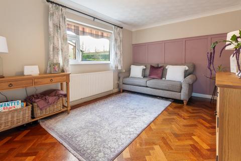 4 bedroom detached house for sale, Woodlands Avenue, Keelby, Grimsby, N.E.Lincolnshire, DN41