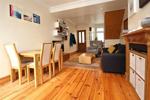 81 Boundary Road, Woking, GU21 5BS