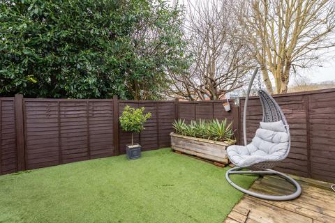 2 bedroom terraced house for sale, Ansell Road, Dorking