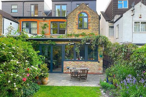 58 Lavington Road, London, W13 9LS