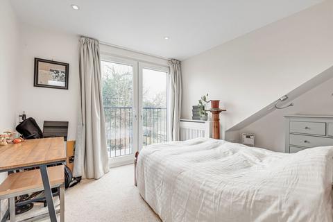 58 Lavington Road, London, W13 9LS