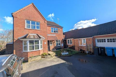 5 bedroom detached house for sale, Hidcote Close, Corby NN18