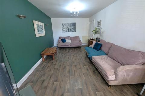 undefined, Hidcote Close, Corby NN18