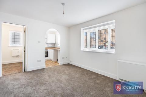 Studio for sale, Plowman Close, London, N18