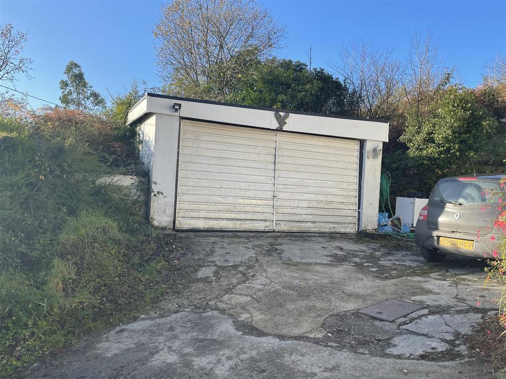 Double garage
