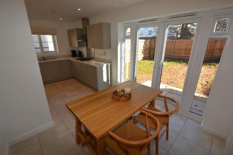 3 bedroom detached house to rent, Fennec Drive, Gateford, Worksop