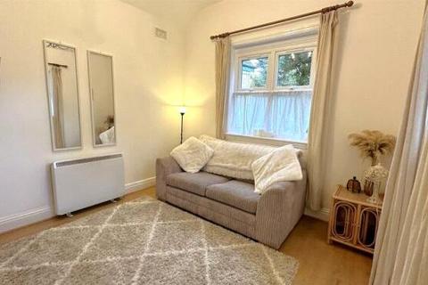 1 bedroom apartment for sale, Middleton Hall Road, Kings Norton, Birmingham, B30