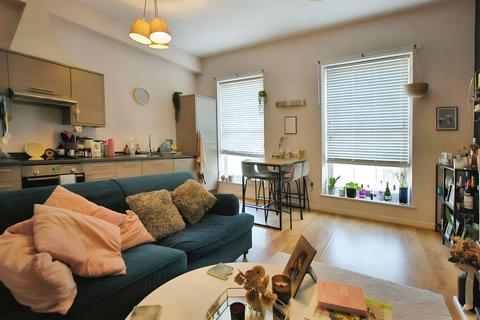 2 bedroom flat for sale, 96, Cheltenham GL52