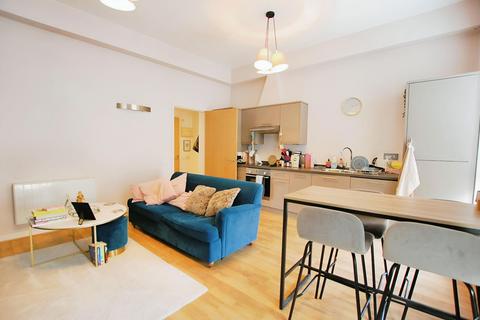 2 bedroom flat for sale, 96, Cheltenham GL52