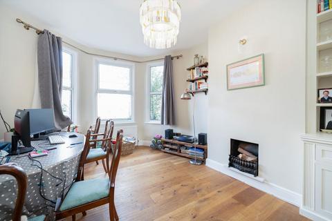 3 bedroom terraced house for sale, Pembroke Road, London N10