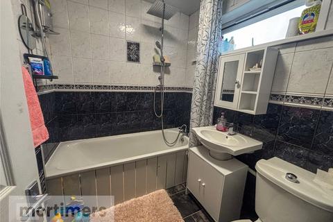 174 Fawcett Close, Blackburn, BB2 2LS