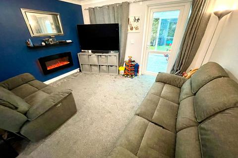 11 Lovering Road, St Austell, PL25 3QH