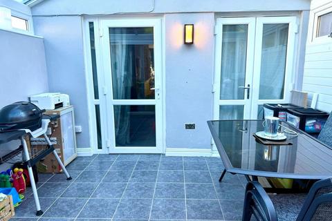 11 Lovering Road, St Austell, PL25 3QH