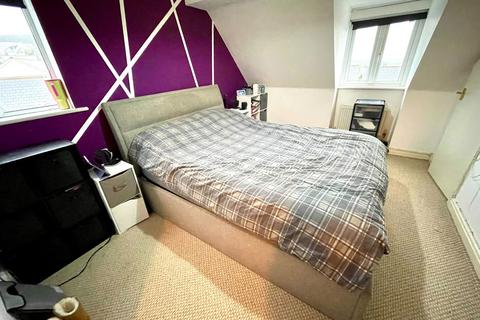 11 Lovering Road, St Austell, PL25 3QH