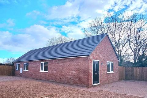 2 bedroom detached bungalow for sale, Ross Road, Hereford HR2