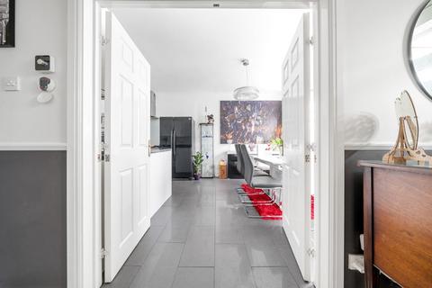 1 Barrow Close, Billingshurst, RH14 9SW