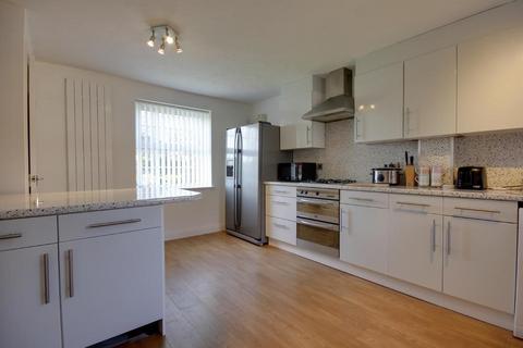 15 Aire Close, Brough, HU15 1GJ