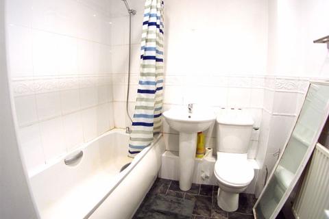 7 Cherry Court, Headingley, Leeds, LS6 2WB