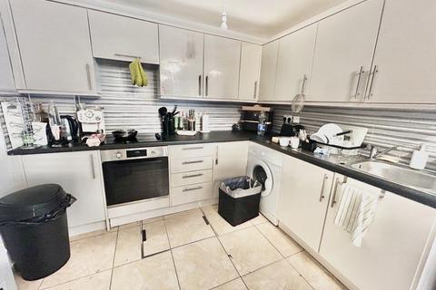 1 bedroom flat to rent, 391 Camden Road, London N7