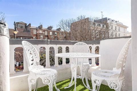 2 bedroom flat to rent, Cumberland Street, Pimlico, London, SW1V