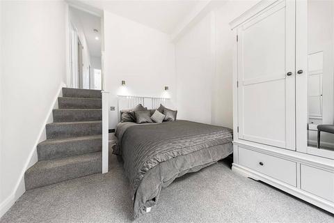 2 bedroom flat to rent, Cumberland Street, Pimlico, London, SW1V