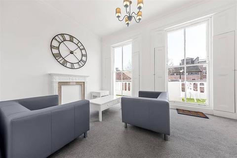 2 bedroom flat to rent, Cumberland Street, Pimlico, London, SW1V