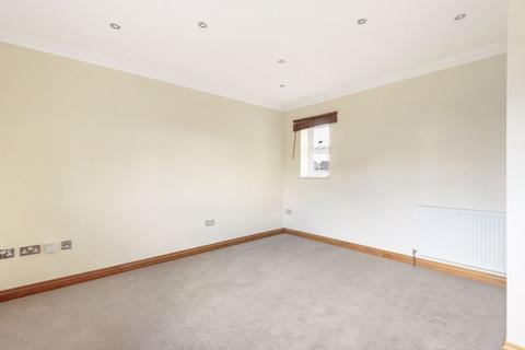 2 bedroom apartment to rent, Sun House, Farncombe GU7