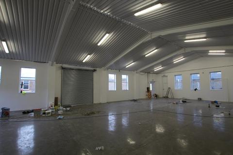 Warehouse to rent, Unit 5 Dominion Trade Centre, Dominion Way West, Worthing, West Sussex, BN14