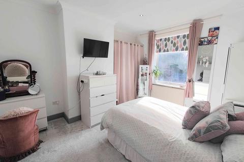 2 bedroom terraced house for sale, Kimberley Place, Halifax HX3