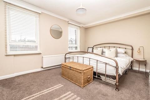 2 bedroom apartment for sale, Wilson Grove, Southsea