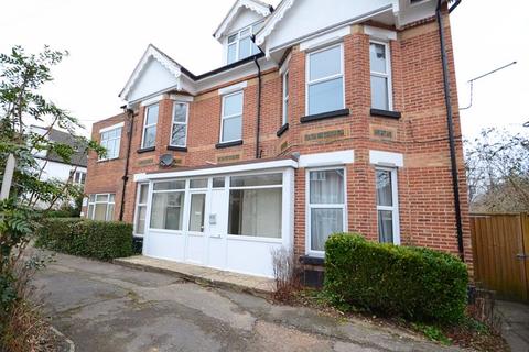 2 bedroom apartment to rent, 44 Hawkwood Road, Bournemouth BH5