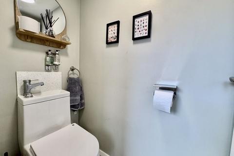 50 Clapton Approach, Wooburn Green, High Wycombe, HP10 0DP