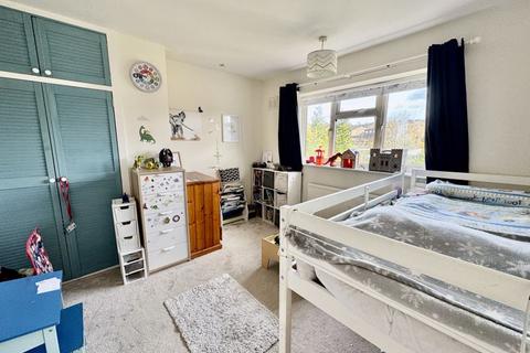 50 Clapton Approach, Wooburn Green, High Wycombe, HP10 0DP