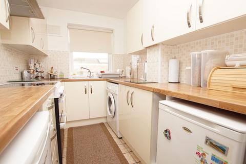 2 bedroom flat for sale, Gale Moor Avenue, Gosport PO12