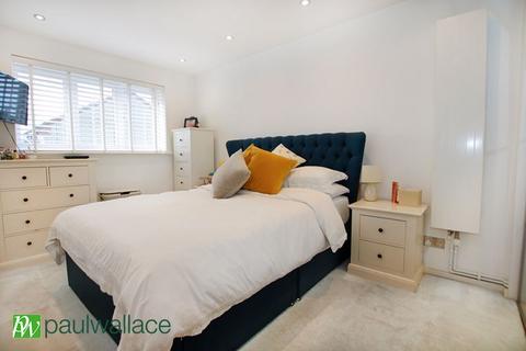 21 Cassandra Gate, Cheshunt, Waltham Cross, EN8 0XE