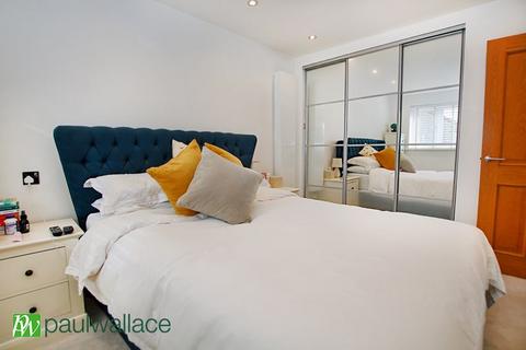 21 Cassandra Gate, Cheshunt, Waltham Cross, EN8 0XE