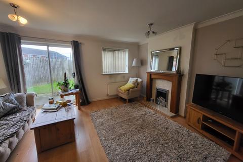 3 bedroom semi-detached house to rent, Livingston Avenue, Wythenshawe, Manchester. M22 1BY