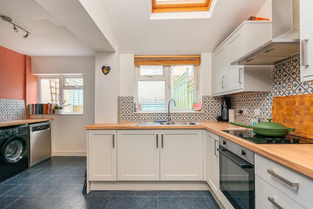 0 S7 SSG - Kitchen C.jpg