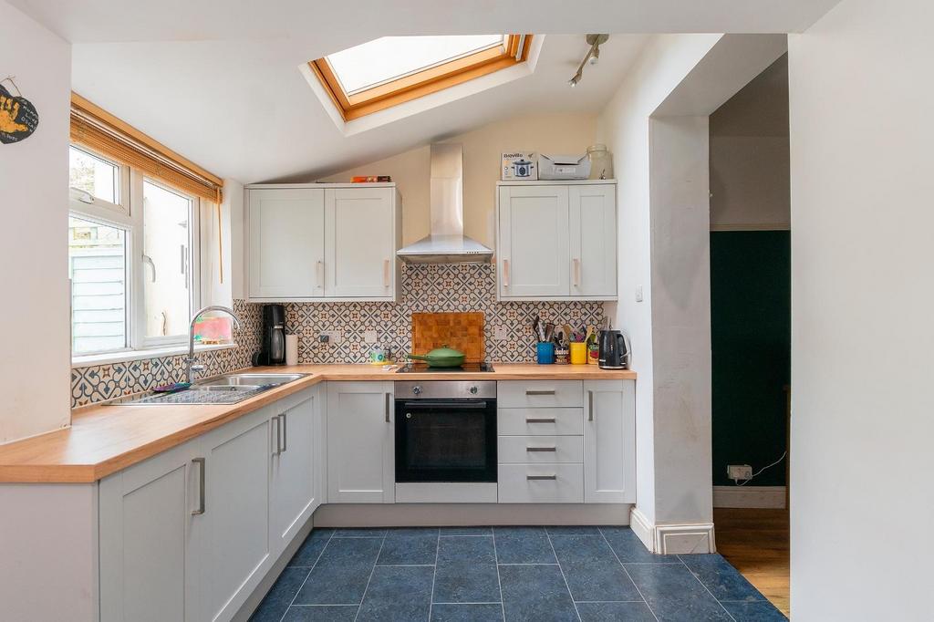 0 S7 SSG - Kitchen A.jpg