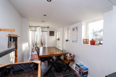 3 bedroom terraced house for sale, Treefield Road, Clevedon