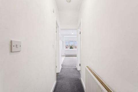 1 bedroom apartment for sale, Coulsdon Road, Caterham, CR3